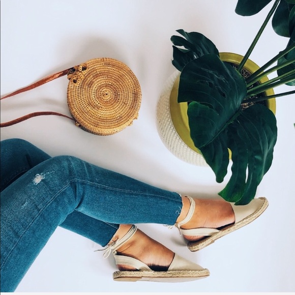 🆕✨Abby Cream Canvas Lace Up Espadrilles - Picture 6 of 8